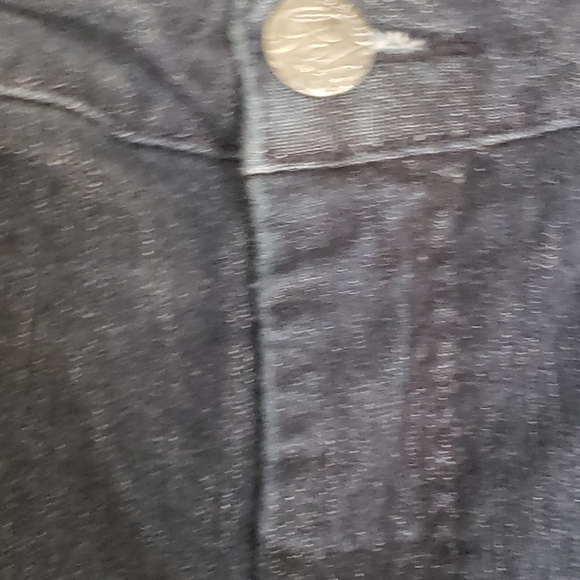 Bermuda denim shorts Women's CELEBRITY GOLD Dark Denim Wash Size 10 5 Pocket Ber - Picture 3 of 9